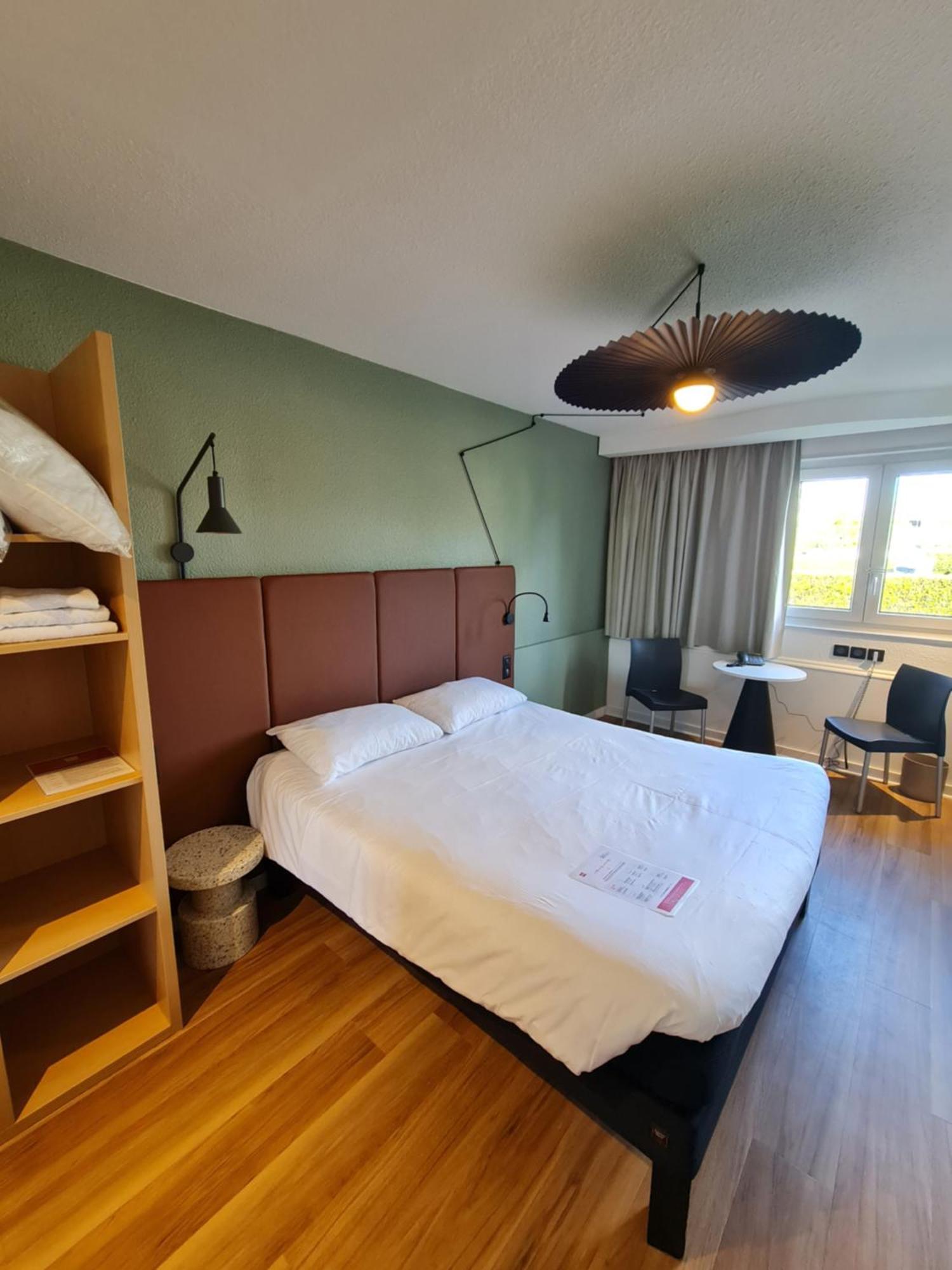 Ibis Vannes Kültér fotó